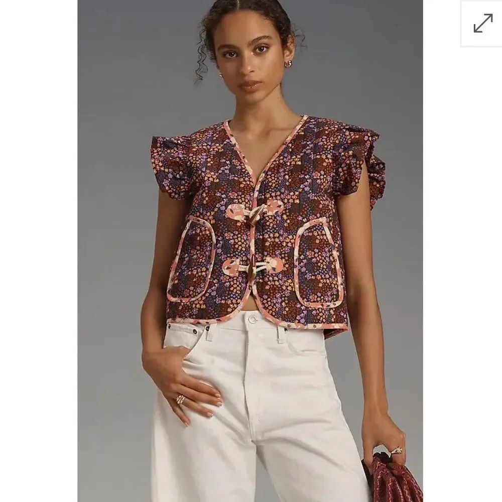 Anthropologie DOLAN LEFT COAST 
Dolan Prted Ruffled Toggle Vest Jacket
